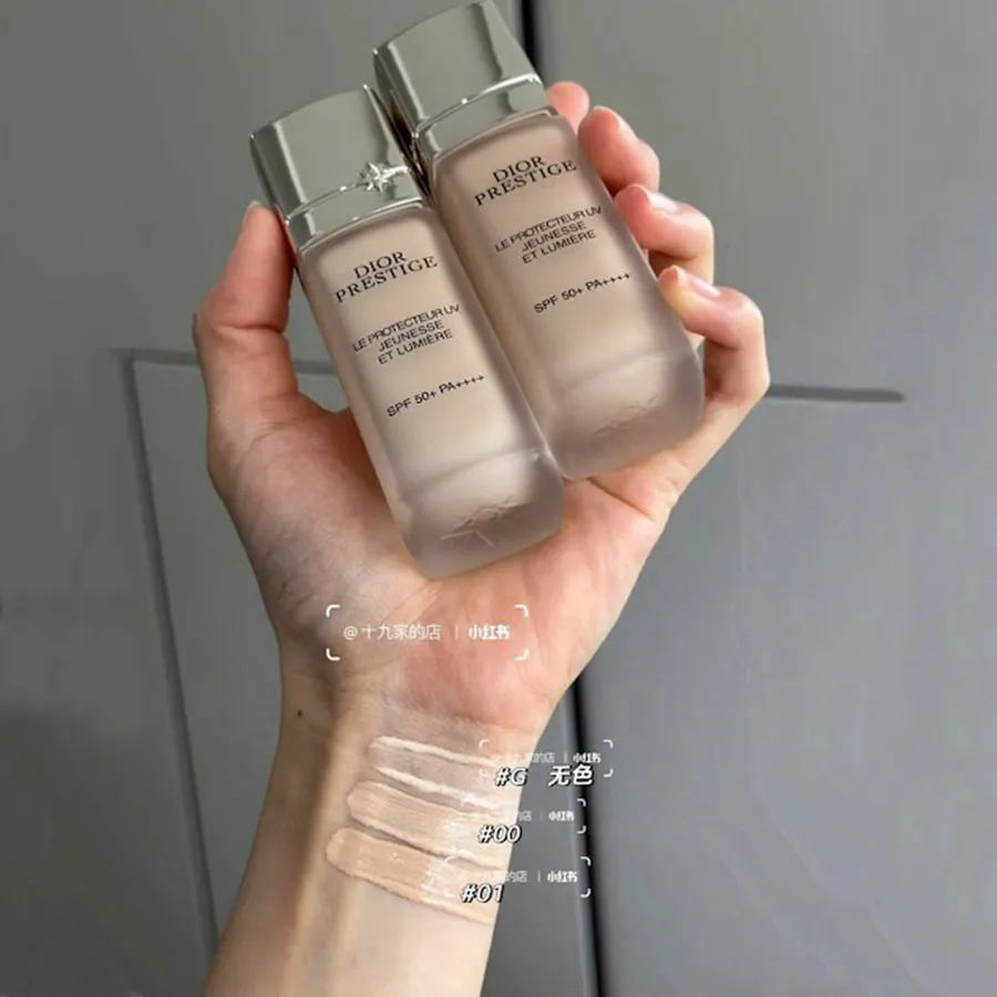 Kem Chống Nắng Dior Prestige Le Protecteur UV Jeunesse et Lumière