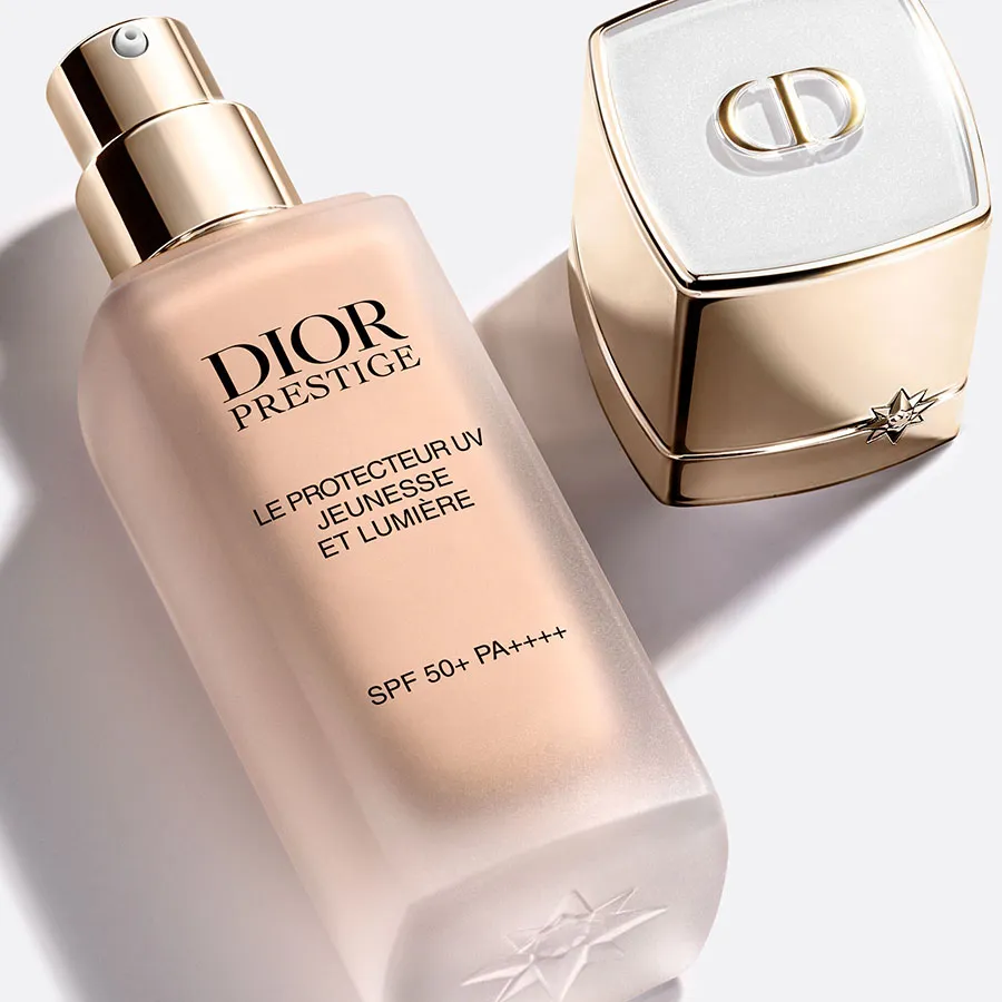 Kem Chống Nắng Dior Prestige Le Protecteur UV Jeunesse Et Lumière