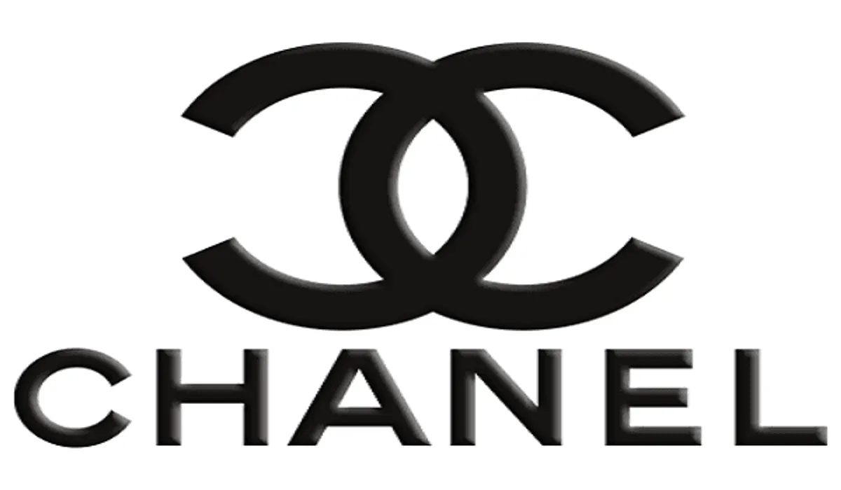 Bộ sưu tập đầu tiên của Virginie Viard dành cho Chanel  VnExpress Giải trí
