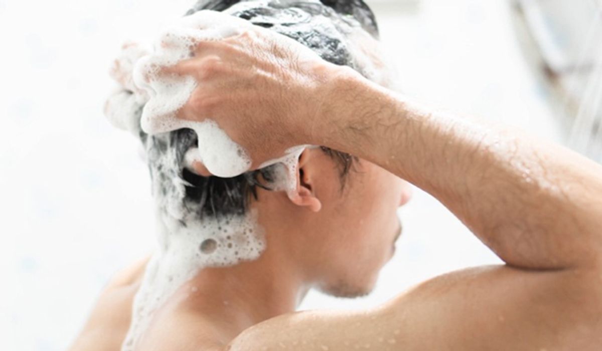 13+ cách chăm sóc làm tóc mềm mượt cho nam cực hiệu quả tại nhà - Coolmate