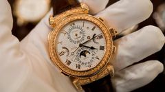 8-ly-do-giai-thich-vi-sao-dong-ho-patek-philippe-dat-do