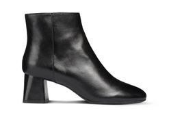 Nắm bắt cách phối đồ với giày boot cho xu hướng thời trang thu đông 2024 - 16