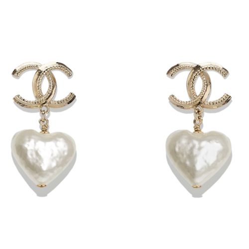 Khuyên Tai Chanel 22C Heart Pearl Pendant CC Dangle Earrings