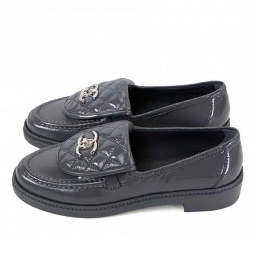 Giày Lười Nữ Chanel CC Gray Patent Loafers Màu Ghi Size 37