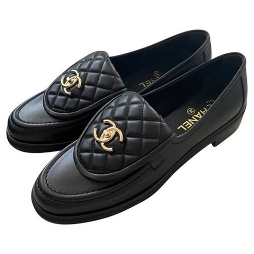 Giày Lười Nữ Chanel CC NIB Black Leather Loafers Gold Logo Màu Đen Size 36.5