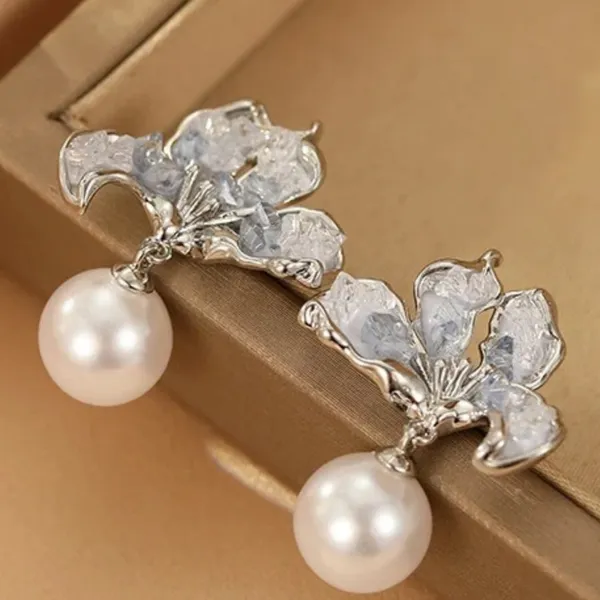 Khuyên Tai Nữ Kya Jewel Frosted Iris JE28 Màu Trắng Xanh