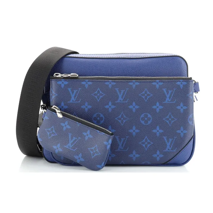 Shop Louis Vuitton Dauphine micro bag for earphones (M80250) by